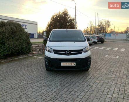 Белый Опель Vivaro-e, объемом двигателя 0 л и пробегом 27 тыс. км за 18700 $, фото 3 на Automoto.ua