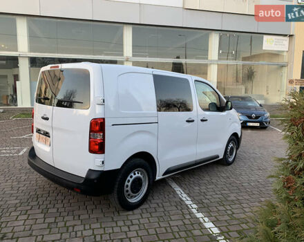 Белый Опель Vivaro-e, объемом двигателя 0 л и пробегом 27 тыс. км за 18700 $, фото 9 на Automoto.ua