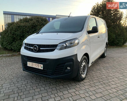 Белый Опель Vivaro-e, объемом двигателя 0 л и пробегом 27 тыс. км за 18700 $, фото 22 на Automoto.ua