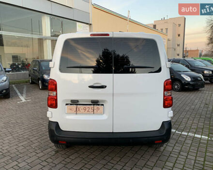 Белый Опель Vivaro-e, объемом двигателя 0 л и пробегом 27 тыс. км за 18700 $, фото 12 на Automoto.ua