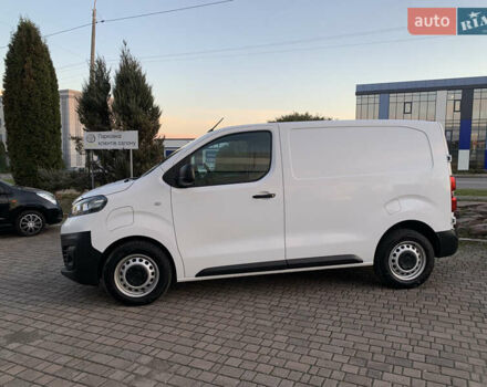 Белый Опель Vivaro-e, объемом двигателя 0 л и пробегом 27 тыс. км за 18700 $, фото 18 на Automoto.ua