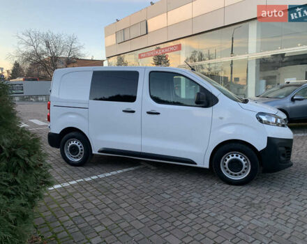 Белый Опель Vivaro-e, объемом двигателя 0 л и пробегом 27 тыс. км за 18700 $, фото 8 на Automoto.ua