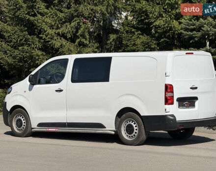 Белый Опель Vivaro-e, объемом двигателя 0 л и пробегом 17 тыс. км за 23900 $, фото 9 на Automoto.ua