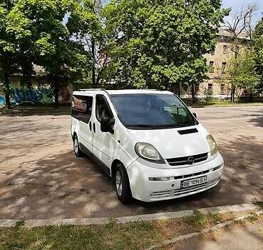 Белый Опель Vivaro-e, объемом двигателя 1.9 л и пробегом 354 тыс. км за 7200 $, фото 2 на Automoto.ua