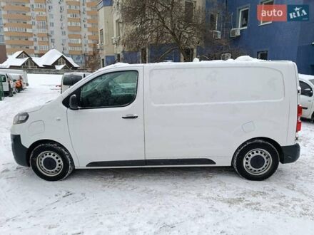 Белый Опель Vivaro-e, объемом двигателя 0 л и пробегом 46 тыс. км за 23489 $, фото 1 на Automoto.ua