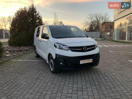 Белый Опель Vivaro-e, объемом двигателя 0 л и пробегом 27 тыс. км за 18700 $, фото 1 на Automoto.ua