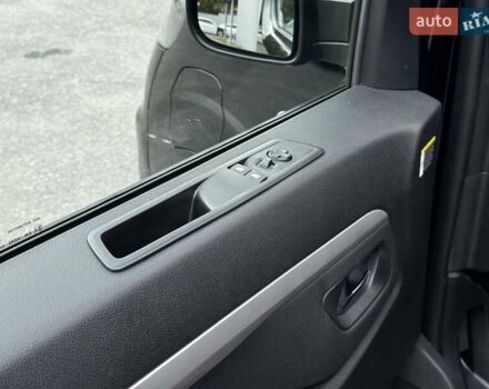 Черный Опель Vivaro-e, объемом двигателя 0 л и пробегом 32 тыс. км за 31500 $, фото 37 на Automoto.ua