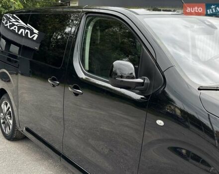 Черный Опель Vivaro-e, объемом двигателя 0 л и пробегом 32 тыс. км за 31500 $, фото 26 на Automoto.ua
