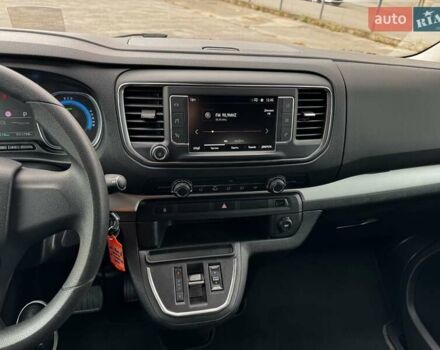 Черный Опель Vivaro-e, объемом двигателя 0 л и пробегом 32 тыс. км за 31500 $, фото 29 на Automoto.ua