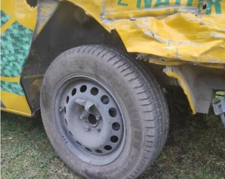 Жовтий Опель Vivaro-e, об'ємом двигуна 0 л та пробігом 71 тис. км за 13400 $, фото 13 на Automoto.ua