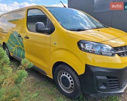 Жовтий Опель Vivaro-e, об'ємом двигуна 0 л та пробігом 71 тис. км за 13400 $, фото 4 на Automoto.ua
