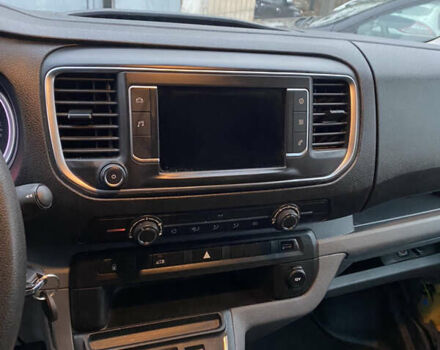 Жовтий Опель Vivaro-e, об'ємом двигуна 0 л та пробігом 47 тис. км за 17950 $, фото 3 на Automoto.ua