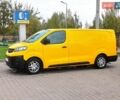 Желтый Опель Vivaro-e, объемом двигателя 0 л и пробегом 104 тыс. км за 15800 $, фото 2 на Automoto.ua
