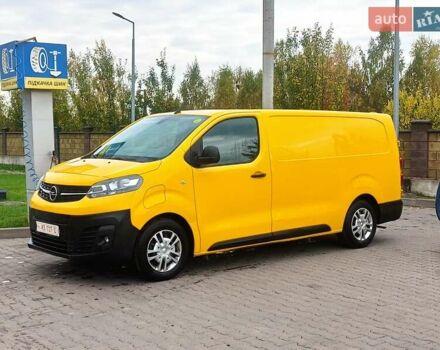 Желтый Опель Vivaro-e, объемом двигателя 0 л и пробегом 104 тыс. км за 15800 $, фото 3 на Automoto.ua