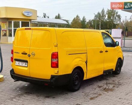 Желтый Опель Vivaro-e, объемом двигателя 0 л и пробегом 104 тыс. км за 15800 $, фото 17 на Automoto.ua