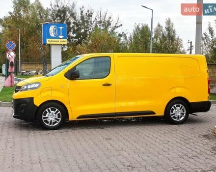 Желтый Опель Vivaro-e, объемом двигателя 0 л и пробегом 104 тыс. км за 15800 $, фото 1 на Automoto.ua