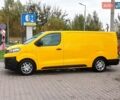 Желтый Опель Vivaro-e, объемом двигателя 0 л и пробегом 104 тыс. км за 15800 $, фото 1 на Automoto.ua