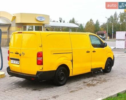 Желтый Опель Vivaro-e, объемом двигателя 0 л и пробегом 104 тыс. км за 15800 $, фото 16 на Automoto.ua