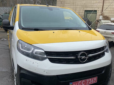 Опель Vivaro-e 2022 в Киеве на Automoto.ua Желтый Опель Vivaro-e, объемом двигателя 0 л и пробегом 47 тыс. км за 20500 $, фото 1 на Automoto.ua