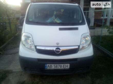 Опель Vivaro груз.-пасс. 2008 у Надворной на Automoto.ua Білий Опель Vivaro груз.-пасс., об'ємом двигуна 2 л та пробігом 250 тис. км за 8550 $, фото 1 на Automoto.ua