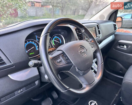Білий Опель Zafira Life, об'ємом двигуна 0 л та пробігом 21 тис. км за 23000 $, фото 10 на Automoto.ua