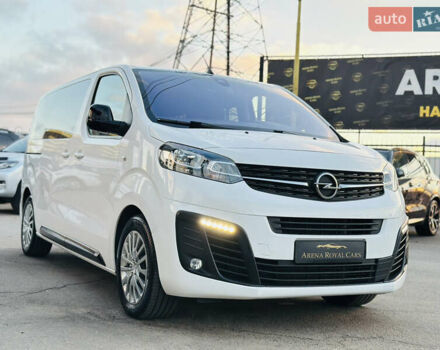 Белый Опель Zafira Life, объемом двигателя 0 л и пробегом 21 тыс. км за 23200 $, фото 8 на Automoto.ua