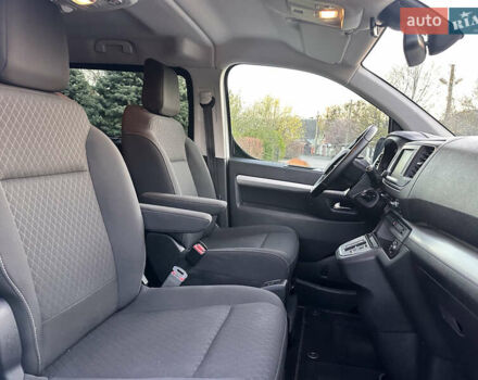 Білий Опель Zafira Life, об'ємом двигуна 0 л та пробігом 21 тис. км за 23000 $, фото 22 на Automoto.ua