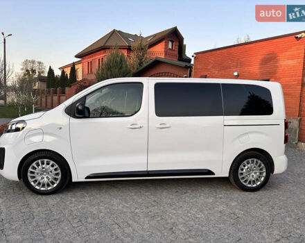 Білий Опель Zafira Life, об'ємом двигуна 0 л та пробігом 21 тис. км за 23000 $, фото 6 на Automoto.ua