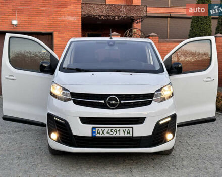 Білий Опель Zafira Life, об'ємом двигуна 0 л та пробігом 21 тис. км за 23000 $, фото 5 на Automoto.ua