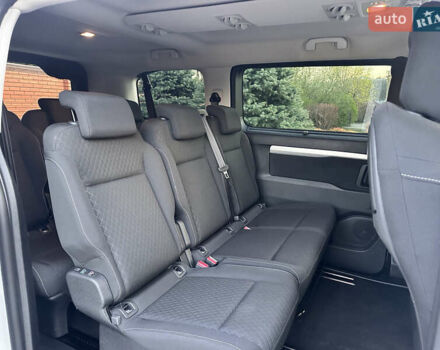 Білий Опель Zafira Life, об'ємом двигуна 0 л та пробігом 21 тис. км за 23000 $, фото 17 на Automoto.ua