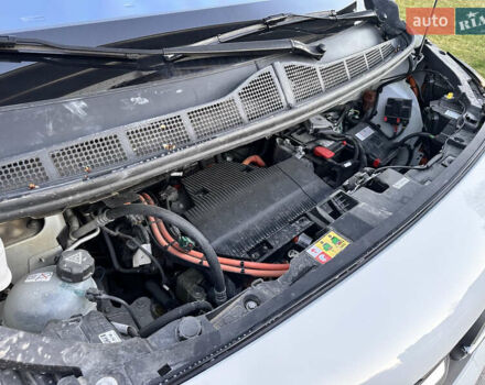 Білий Опель Zafira Life, об'ємом двигуна 0 л та пробігом 21 тис. км за 23000 $, фото 11 на Automoto.ua