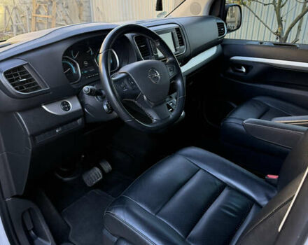 Білий Опель Zafira Life, об'ємом двигуна 0 л та пробігом 43 тис. км за 29500 $, фото 18 на Automoto.ua