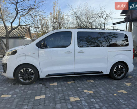 Білий Опель Zafira Life, об'ємом двигуна 0 л та пробігом 43 тис. км за 29500 $, фото 2 на Automoto.ua