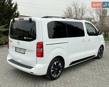 Белый Опель Zafira Life, объемом двигателя 0 л и пробегом 45 тыс. км за 28800 $, фото 5 на Automoto.ua