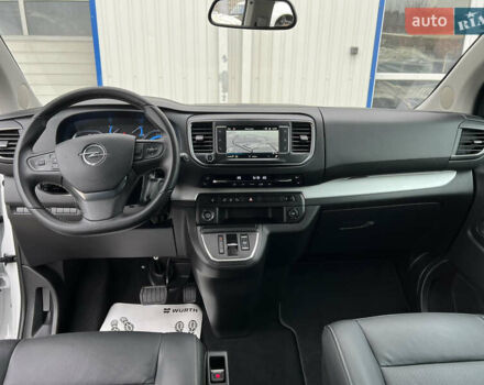 Белый Опель Zafira Life, объемом двигателя 0 л и пробегом 45 тыс. км за 28800 $, фото 30 на Automoto.ua
