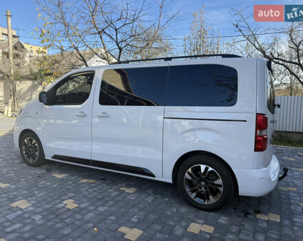 Білий Опель Zafira Life, об'ємом двигуна 0 л та пробігом 43 тис. км за 29500 $, фото 3 на Automoto.ua