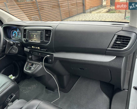 Опель Zafira Life, объемом двигателя 0 л и пробегом 35 тыс. км за 33000 $, фото 27 на Automoto.ua