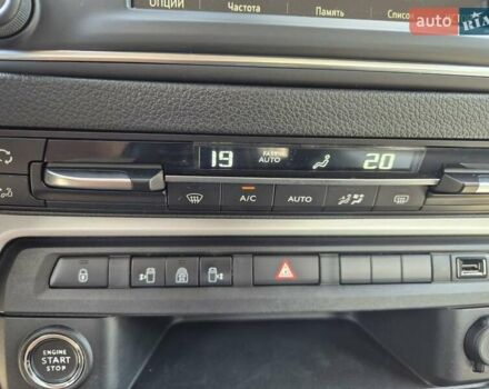 Серый Опель Zafira Life, объемом двигателя 2 л и пробегом 226 тыс. км за 24999 $, фото 47 на Automoto.ua