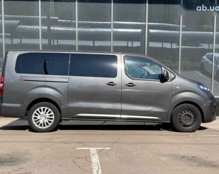 Серый Опель Zafira Life, объемом двигателя 2 л и пробегом 80 тыс. км за 33900 $, фото 6 на Automoto.ua