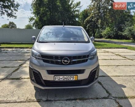 Серый Опель Zafira Life, объемом двигателя 2 л и пробегом 200 тыс. км за 25999 $, фото 19 на Automoto.ua