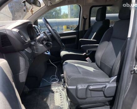 Серый Опель Zafira Life, объемом двигателя 2 л и пробегом 80 тыс. км за 33900 $, фото 9 на Automoto.ua