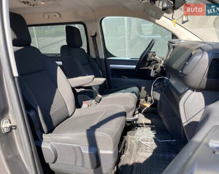 Серый Опель Zafira Life, объемом двигателя 2 л и пробегом 80 тыс. км за 34900 $, фото 8 на Automoto.ua