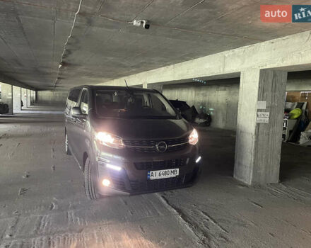 Сірий Опель Zafira Life, об'ємом двигуна 2 л та пробігом 80 тис. км за 36999 $, фото 7 на Automoto.ua