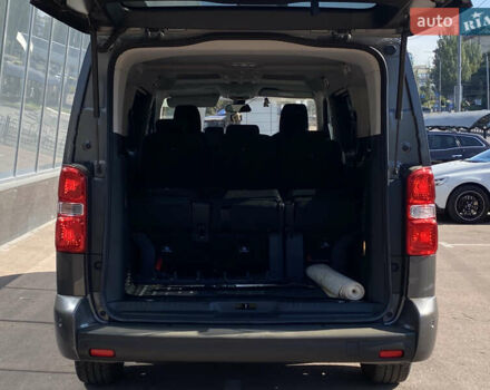 Серый Опель Zafira Life, объемом двигателя 2 л и пробегом 80 тыс. км за 34900 $, фото 24 на Automoto.ua