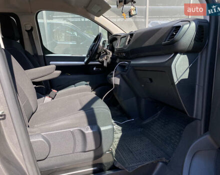 Серый Опель Zafira Life, объемом двигателя 2 л и пробегом 80 тыс. км за 34900 $, фото 7 на Automoto.ua
