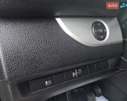 Сірий Опель Zafira Life, об'ємом двигуна 2 л та пробігом 200 тис. км за 25999 $, фото 39 на Automoto.ua