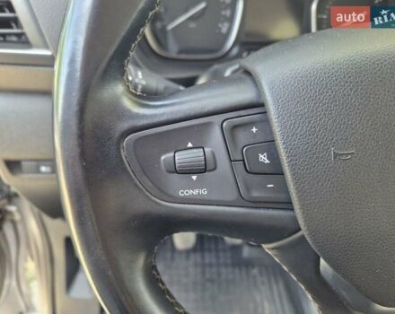 Серый Опель Zafira Life, объемом двигателя 2 л и пробегом 200 тыс. км за 25999 $, фото 41 на Automoto.ua