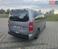 Сірий Опель Zafira Life, об'ємом двигуна 2 л та пробігом 200 тис. км за 25999 $, фото 5 на Automoto.ua