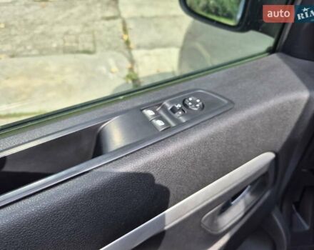 Серый Опель Zafira Life, объемом двигателя 2 л и пробегом 226 тыс. км за 24999 $, фото 42 на Automoto.ua