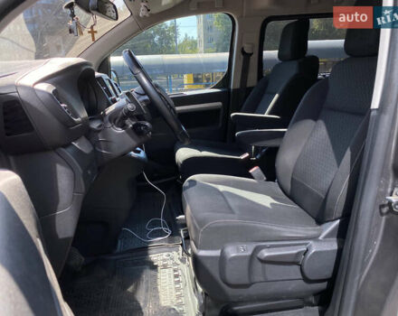 Серый Опель Zafira Life, объемом двигателя 2 л и пробегом 80 тыс. км за 34900 $, фото 9 на Automoto.ua